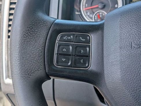 Used 2016 RAM 1500 Classic SLT AWD/4WD image 18