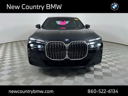 Used 2024 BMW 760i xDrive w/ Executive Package AWD/4WD image 2