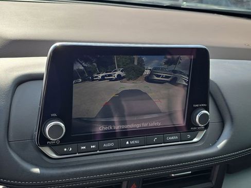 Certified 2023 Nissan Rogue SV w/ SV Premium B Package FWD image 25