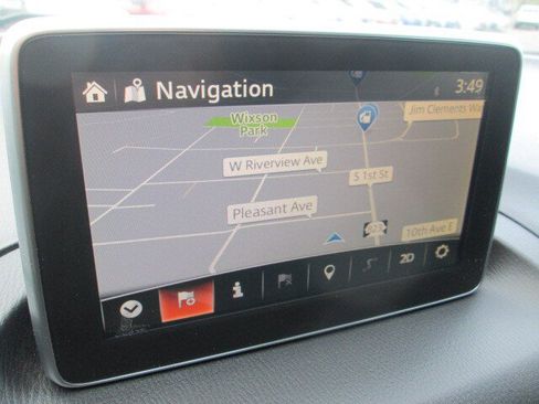Used 2014 MAZDA MAZDA3 i Touring w/ Technology Package FWD image 17
