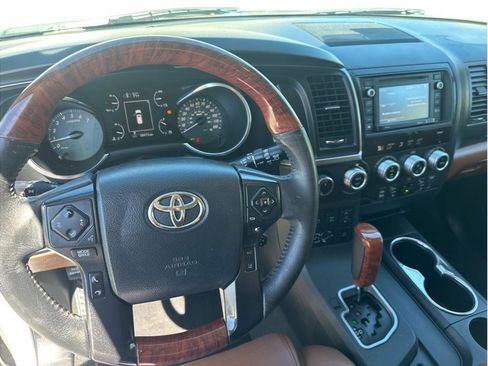 Used 2019 Toyota Sequoia Platinum image 15