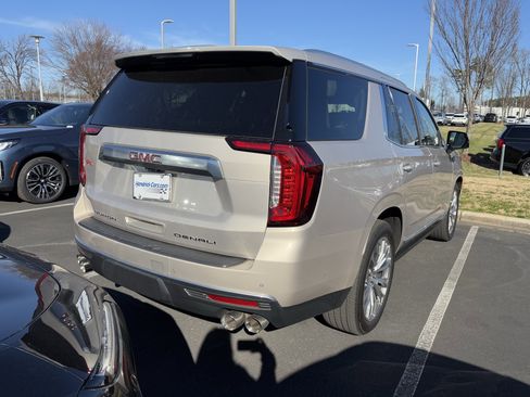 Used 2023 GMC Yukon Denali w/ Denali Reserve Package image 24