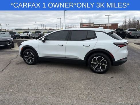 Used 2026 Chevrolet Equinox EV LT FWD image 8