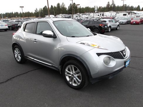 Used 2013 Nissan Juke SL w/ Chrome Pkg AWD/4WD image 7