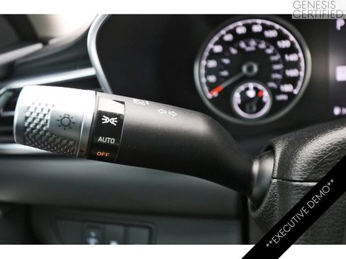 Used 2026 Genesis G70 2.5T Prestige image 20