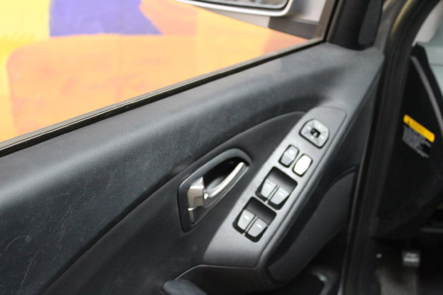 Used 2011 Hyundai Tucson GLS FWD image 13