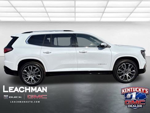 New 2026 GMC Acadia Denali Ultimate w/ LPO, Floor Liner Package AWD/4WD image 2