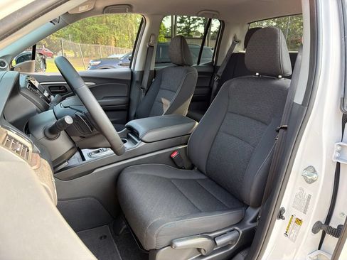 Certified 2025 Honda Ridgeline Sport image 19