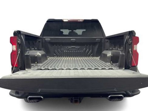 Used 2019 Chevrolet Silverado 1500 Custom w/ Custom Value Package RWD image 8