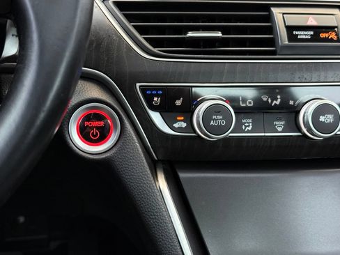 Used 2021 Honda Accord Touring image 41