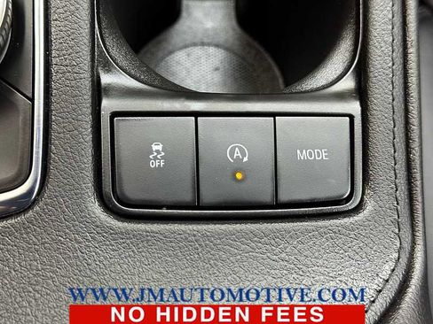 Used 2023 Cadillac XT4 Premium Luxury image 29