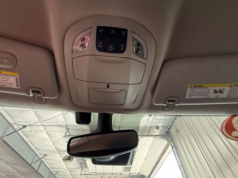 Used 2022 Chrysler Pacifica Touring-L FWD image 20