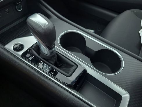 New 2026 Nissan Altima 2.5 SV FWD image 17