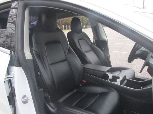 Used 2020 Tesla Model 3 image 59