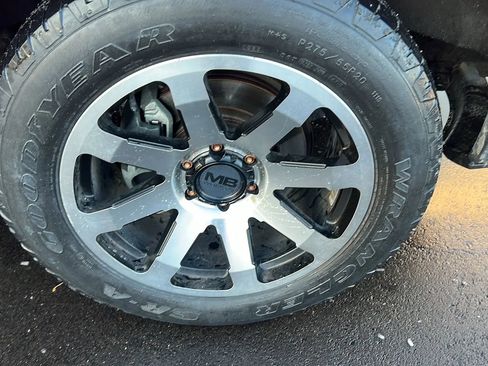 Used 2012 Ford F150 Lariat w/ Lariat Chrome Pkg image 34