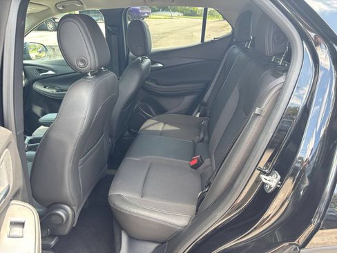 Used 2025 Buick Encore GX Preferred AWD/4WD image 22