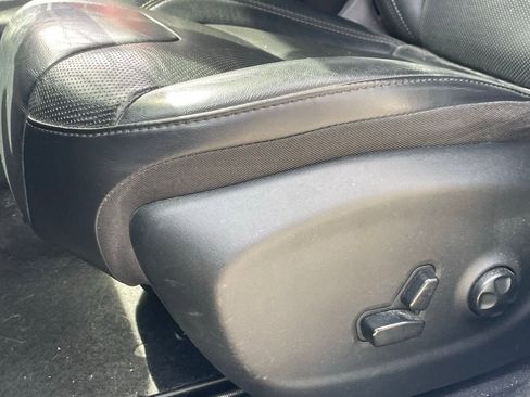 Used 2019 Jeep Cherokee Limited image 7