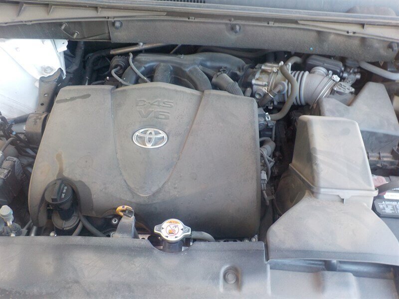 Used 2018 Toyota Highlander Limited AWD/4WD image 16
