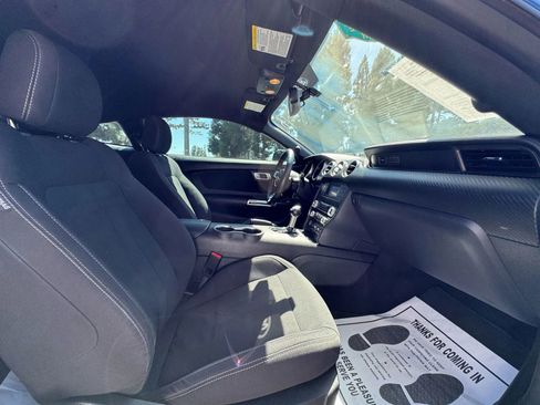 Used 2020 Ford Mustang Coupe RWD image 15