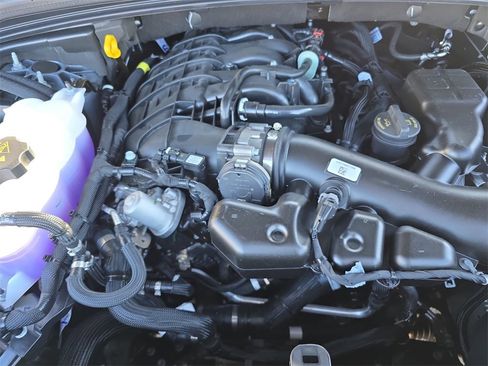 New 2025 Jeep Grand Cherokee Limited image 32