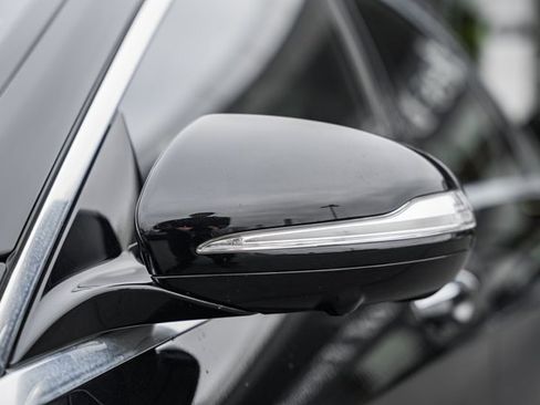 Used 2019 Mercedes-Benz S 560 4MATIC Sedan image 15