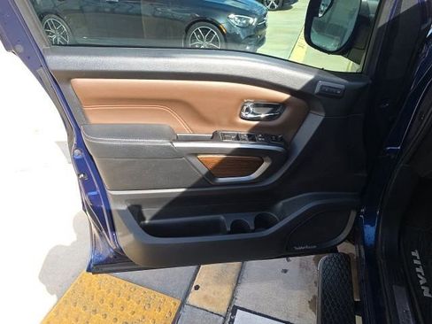 Used 2017 Nissan Titan Platinum Reserve image 12