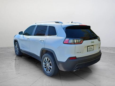 Used 2019 Jeep Cherokee Latitude Plus w/ Cold Weather Group AWD/4WD image 15