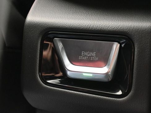New 2026 GMC Yukon Denali w/ Denali Reserve Package AWD/4WD image 29