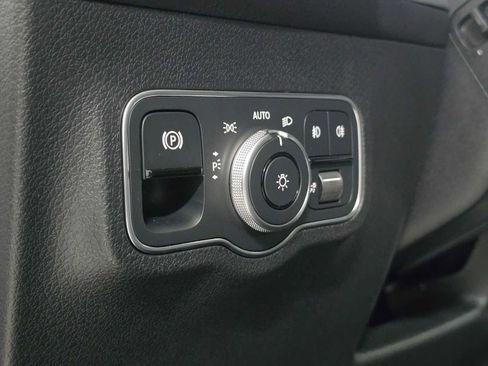Certified 2026 Mercedes-Benz GLB 250 4MATIC image 25