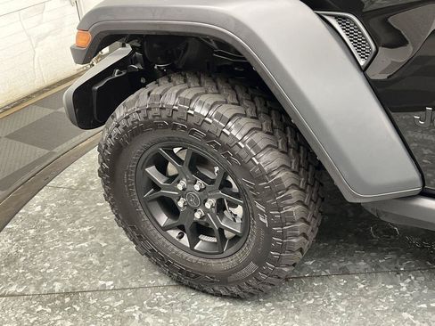 Used 2026 Jeep Wrangler Unlimited Sport AWD/4WD image 31