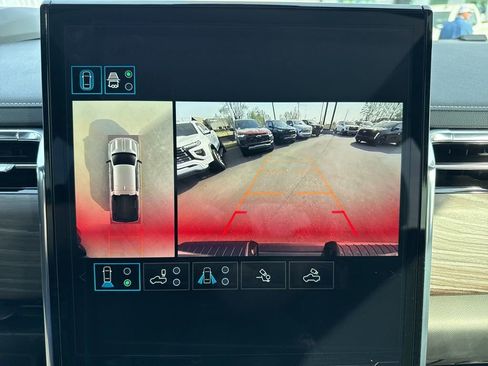 Used 2024 GMC Sierra EV Denali image 23