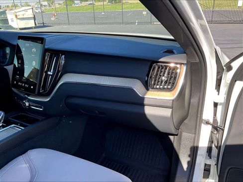 New 2026 Volvo XC60 B5 Plus w/ Climate Package AWD/4WD image 28