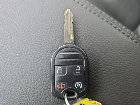 Used 2011 Ford F150 Lariat w/ Lariat Plus Pkg RWD image 31