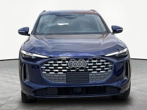 Used 2025 Audi Q5 Premium Plus w/ Premium Plus AWD/4WD image 3