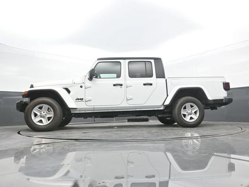 Used 2022 Jeep Gladiator Sport AWD/4WD image 52