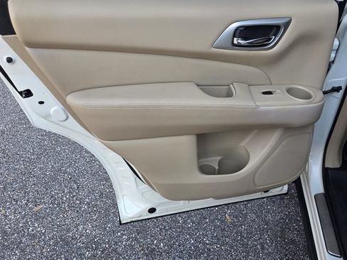 Used 2018 Nissan Pathfinder Platinum w/ Cargo Package FWD image 43