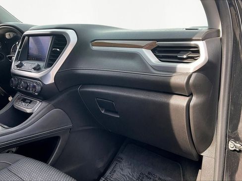 Used 2023 GMC Acadia SLE FWD image 16
