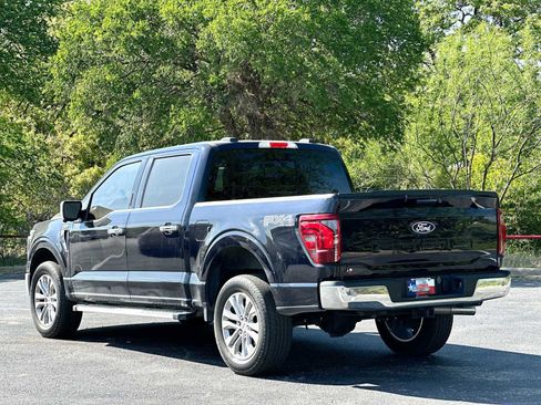 Used 2024 Ford F150 Lariat w/ FX4 Off-Road Package image 13