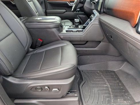 Used 2022 GMC Sierra 1500 Denali w/ Technology Package AWD/4WD image 29