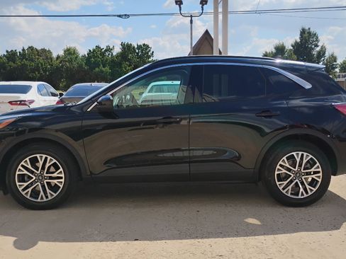 Used 2021 Ford Escape SEL image 4