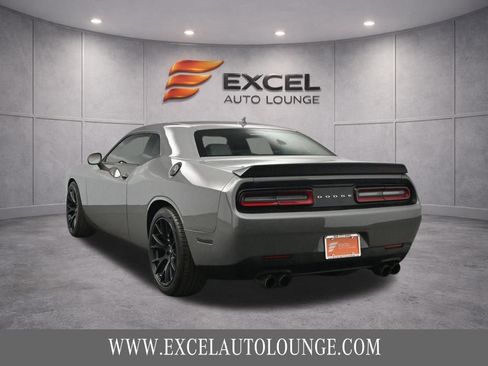 Used 2023 Dodge Challenger R/T Scat Pack w/ Plus Package RWD image 5