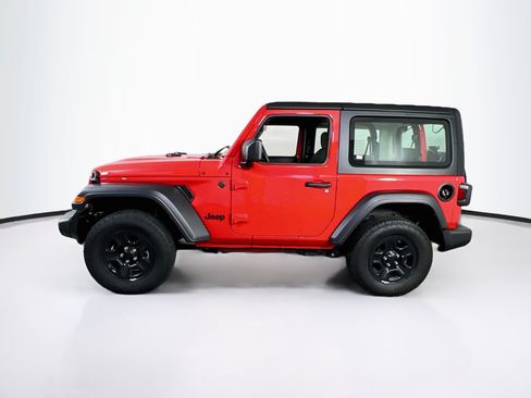 Used 2025 Jeep Wrangler Sport AWD/4WD image 8