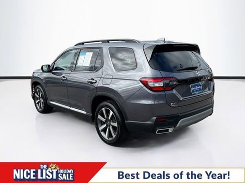 Certified 2025 Honda Pilot Touring image 5