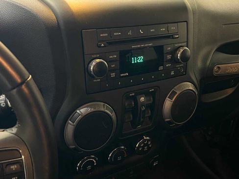 Used 2017 Jeep Wrangler Unlimited Sport image 23