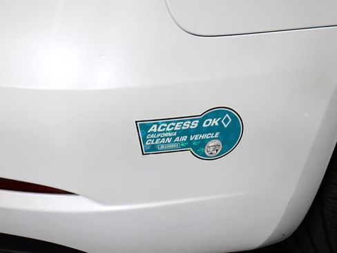 Used 2023 Tesla Model 3 Standard Range image 5