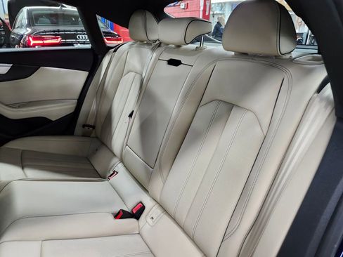 Used 2022 Audi A5 2.0T Premium Plus w/ Premium Plus image 12