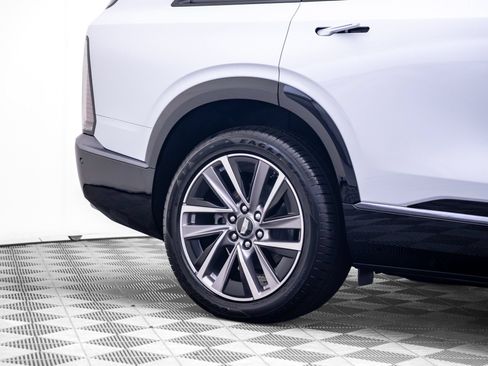 New 2027 Cadillac Vistiq Luxury AWD/4WD image 36