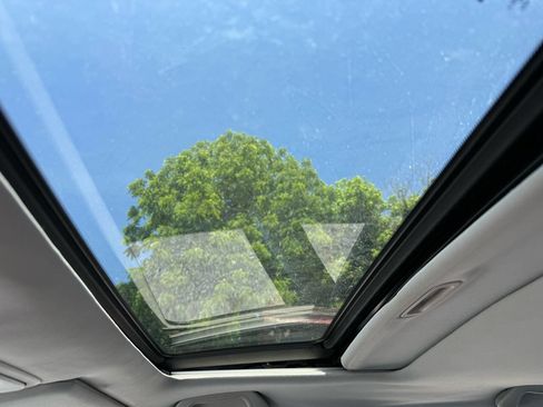 Used 2004 Honda Accord EX image 9