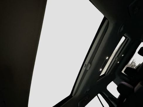 Used 2021 GMC Acadia SLE w/ Driver Convenience Package image 22