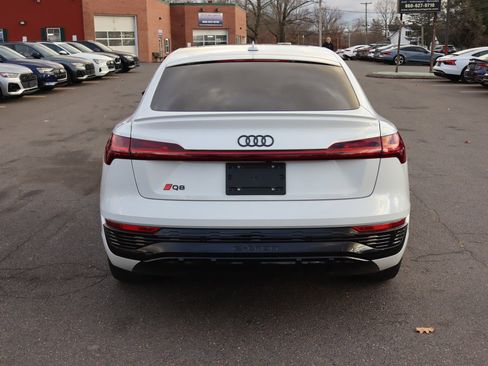 Used 2024 Audi Q8 e-tron Prestige w/ Prestige Package image 7